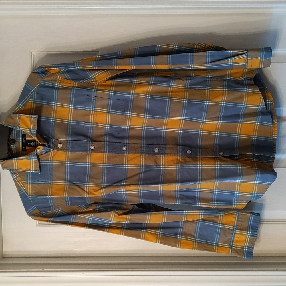 Men's button up shirt. Gap Factory. Medium. Yellow and blue plaid.